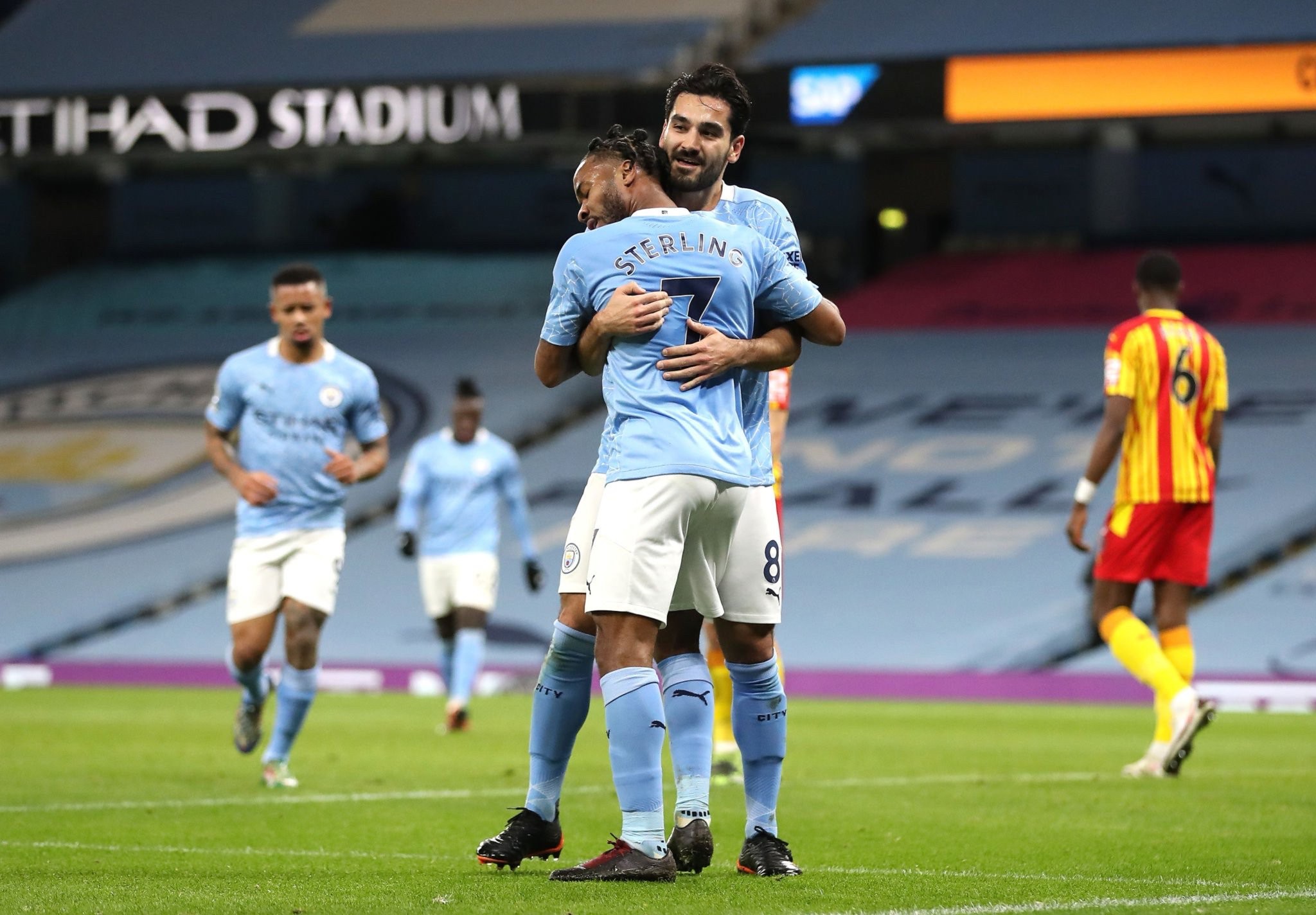 精彩絕倫的 精彩絕倫的